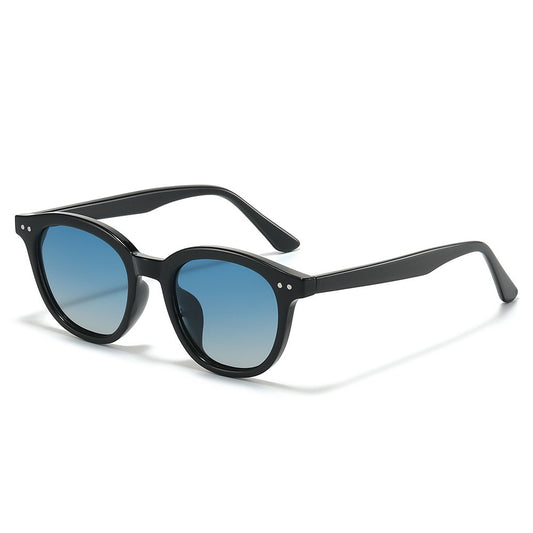 Explosive simple fashion street shooting wear rice nail sunglasses men and women with the same anti-ultraviolet polarised sunglasses
